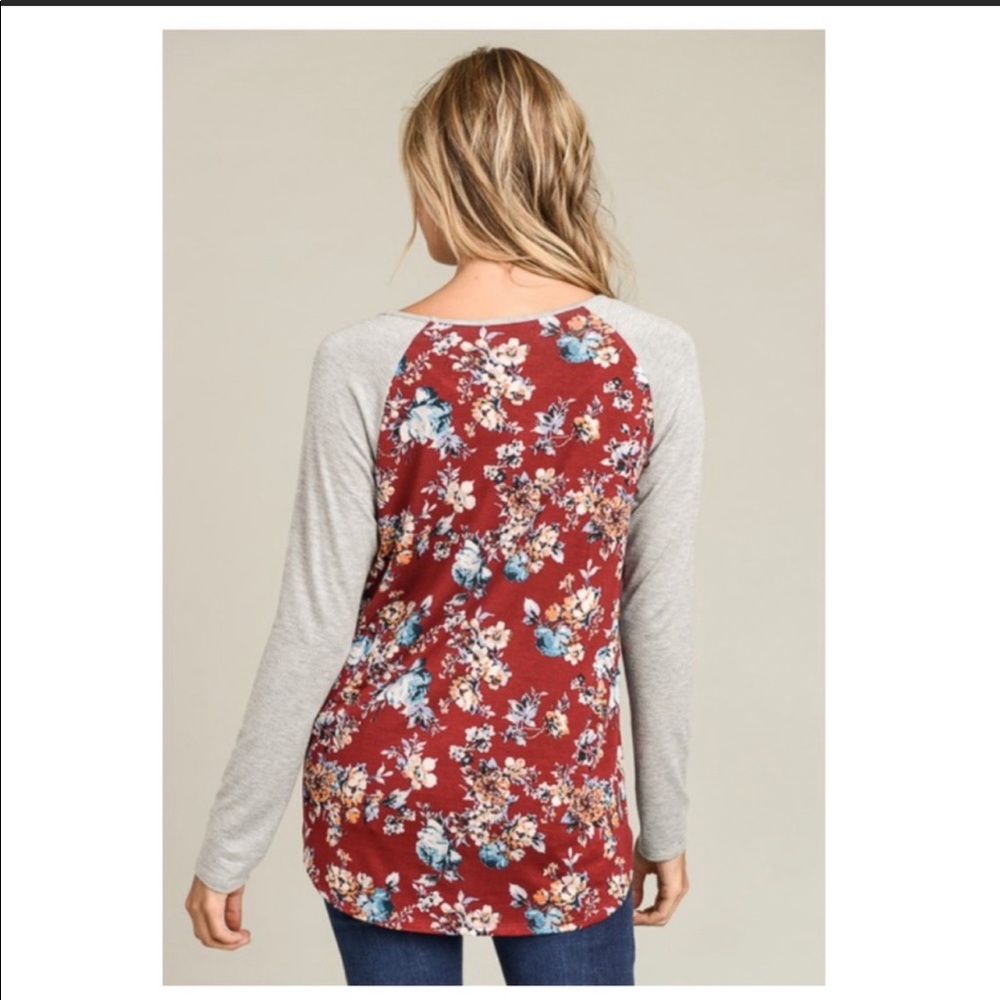 Crisscross Women’s Top - Picture 4 of 4